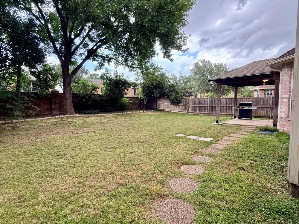 2229 Chasefield Drive Plano, TX 75023