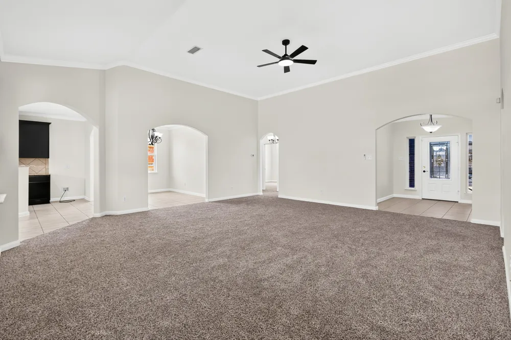 302 Kaylee Way Red Oak, TX 75154