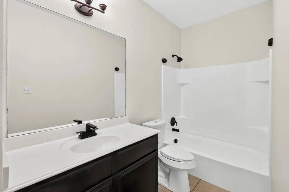 302 Kaylee Way Red Oak, TX 75154