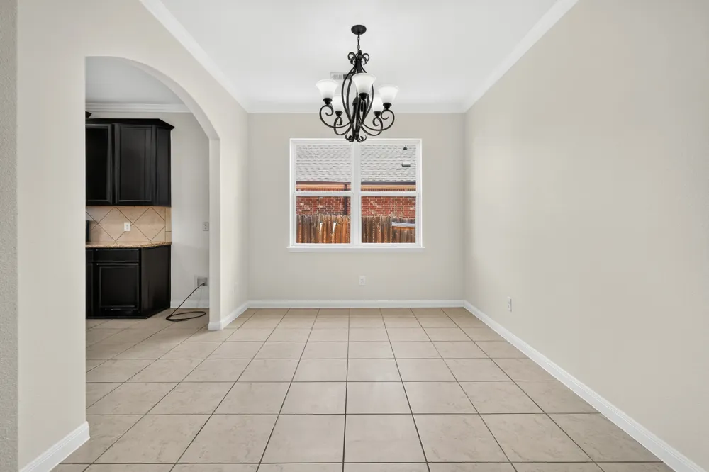 302 Kaylee Way Red Oak, TX 75154
