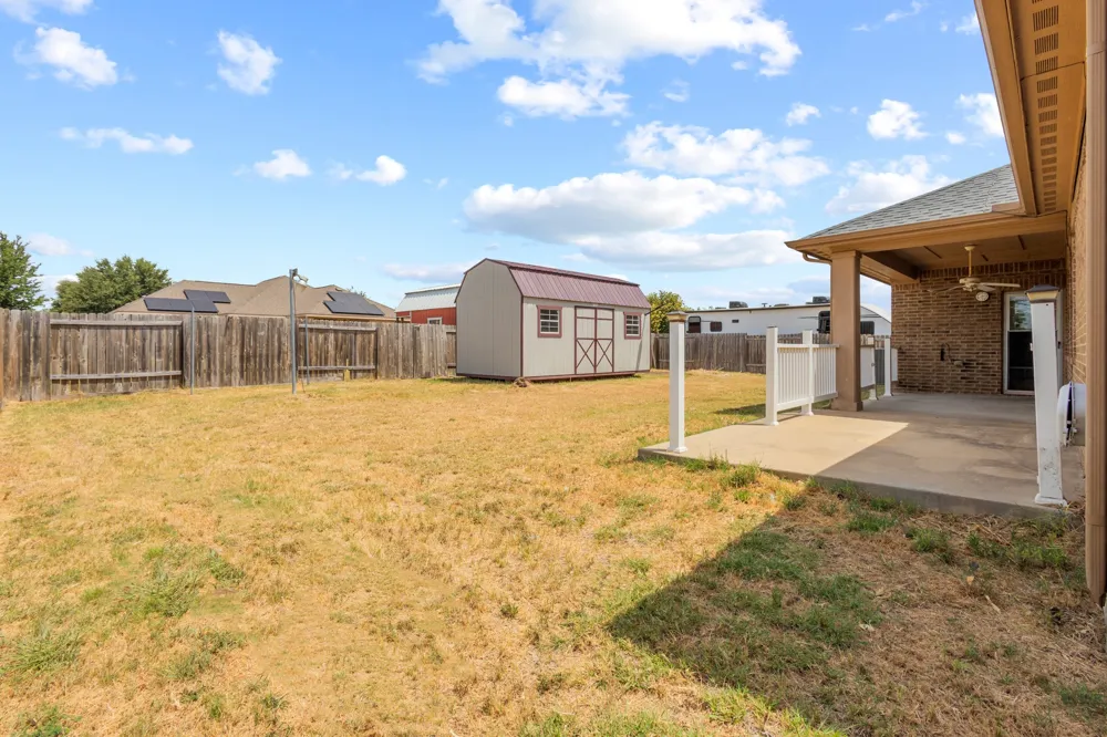 302 Kaylee Way Red Oak, TX 75154