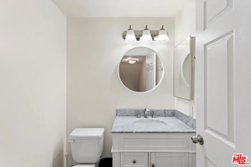 5145 Yarmouth Avenue #29 Encino, CA 91316