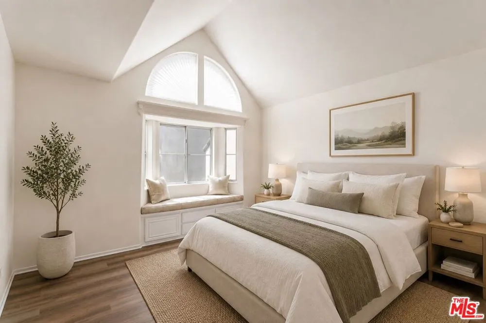 5145 Yarmouth Avenue #29 Encino, CA 91316