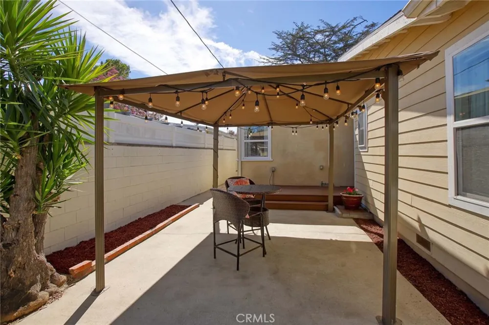 1426 Avon Burbank, CA 91505