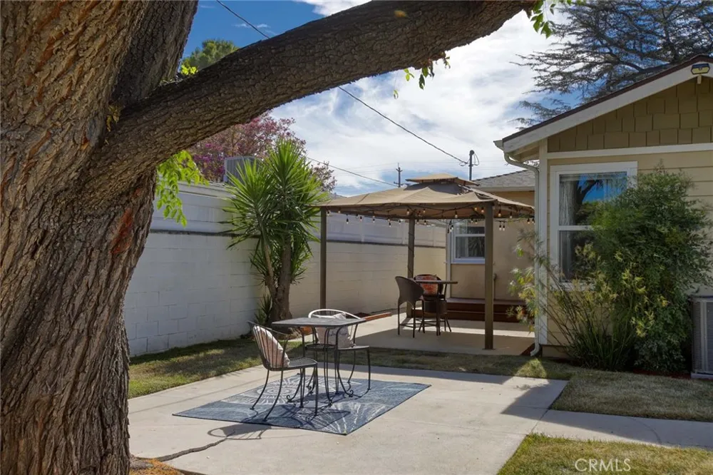 1426 Avon Burbank, CA 91505