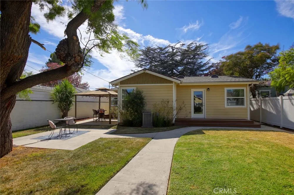 1426 Avon Burbank, CA 91505