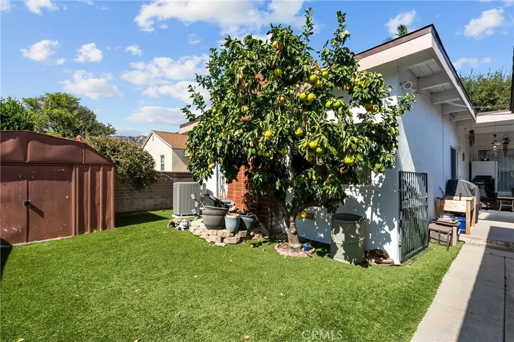 2641 Buena Vista Street Burbank, CA 91504