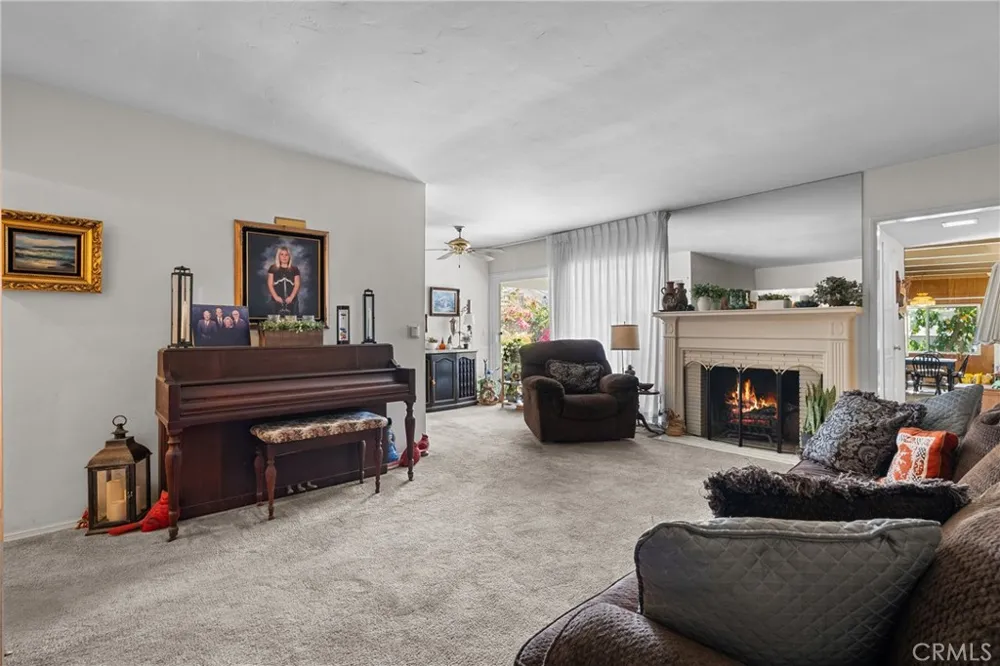 2641 Buena Vista Street Burbank, CA 91504