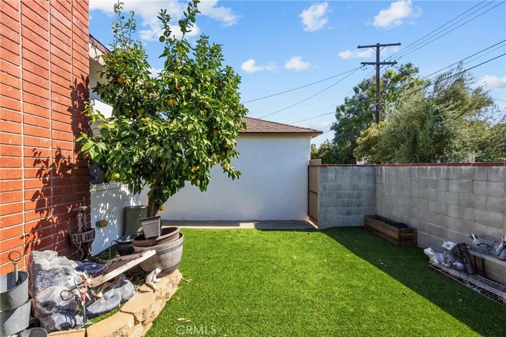 2641 Buena Vista Street Burbank, CA 91504