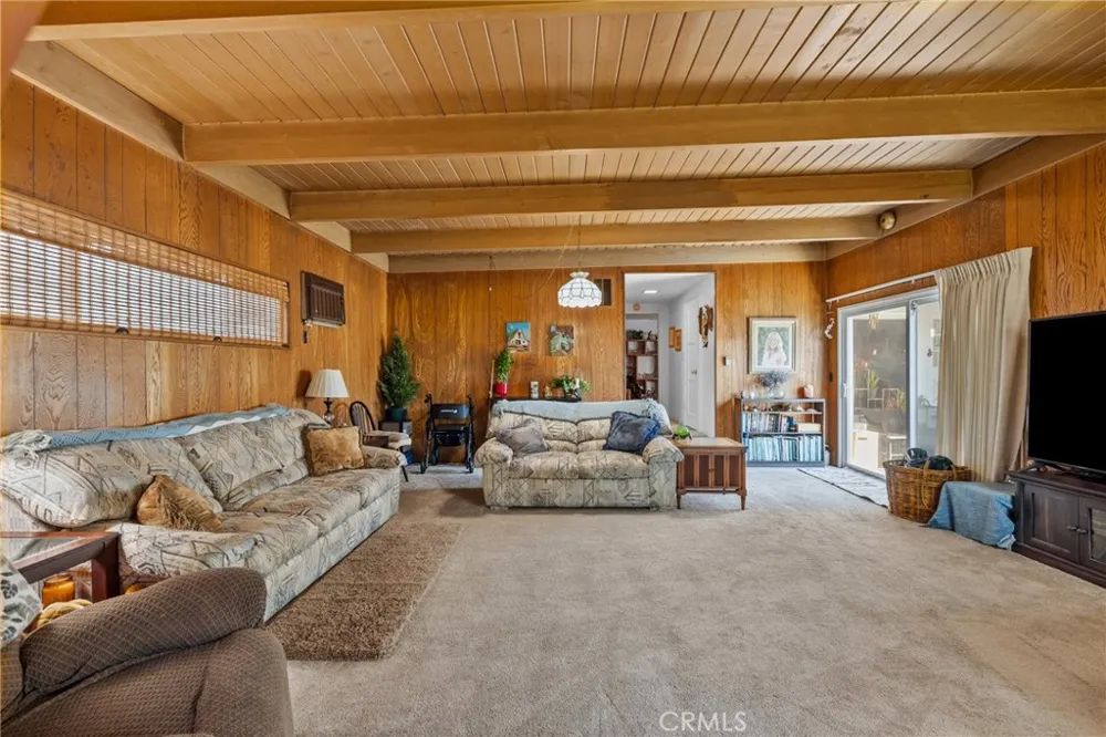 2641 Buena Vista Street Burbank, CA 91504