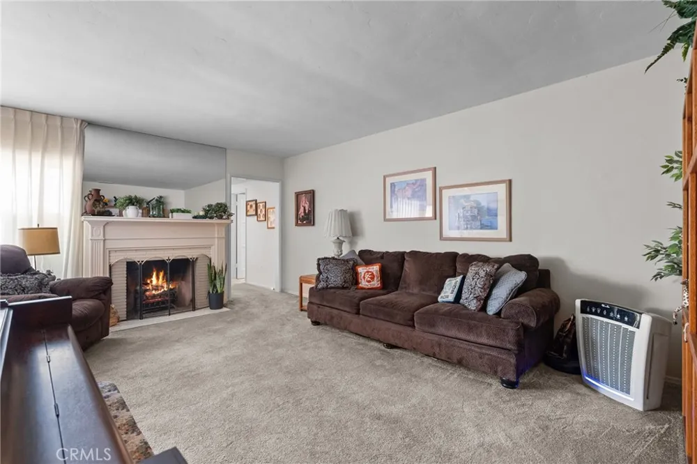 2641 Buena Vista Street Burbank, CA 91504