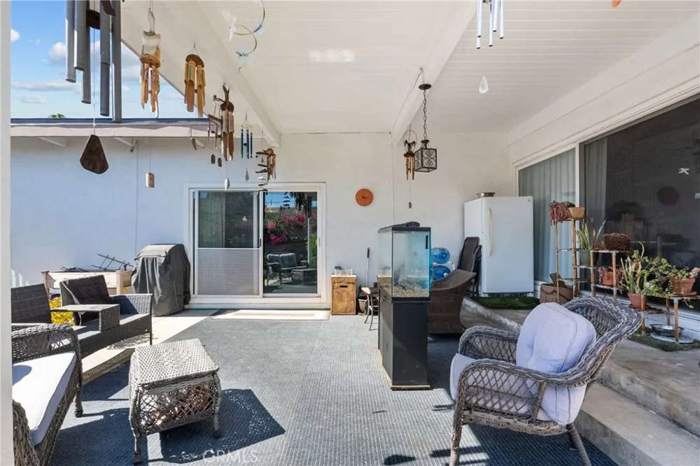 2641 Buena Vista Street Burbank, CA 91504