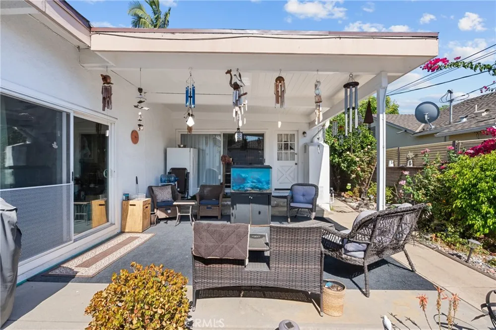 2641 Buena Vista Street Burbank, CA 91504