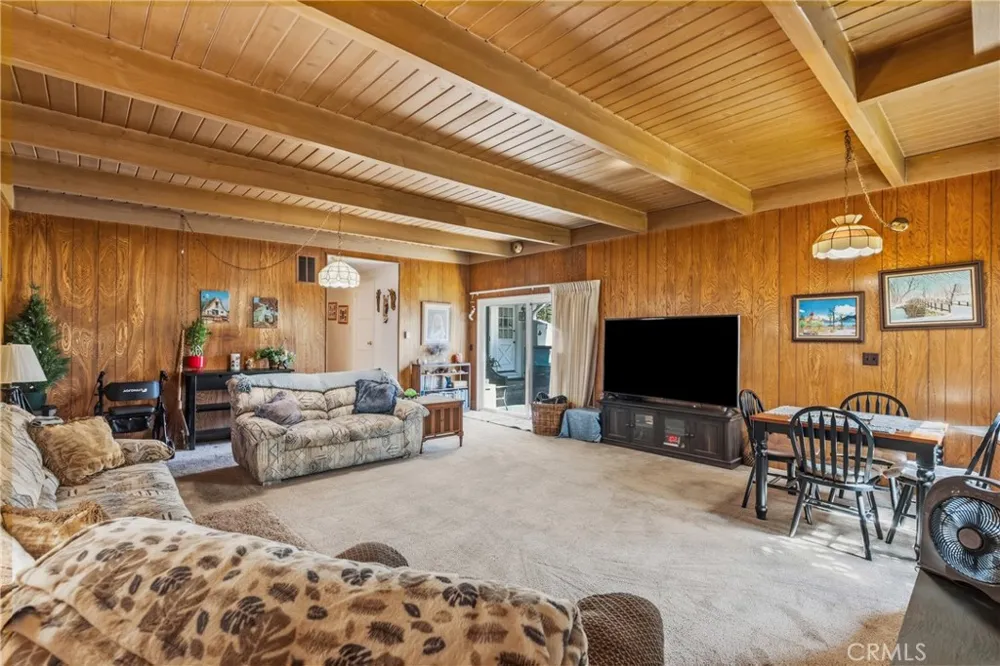 2641 Buena Vista Street Burbank, CA 91504