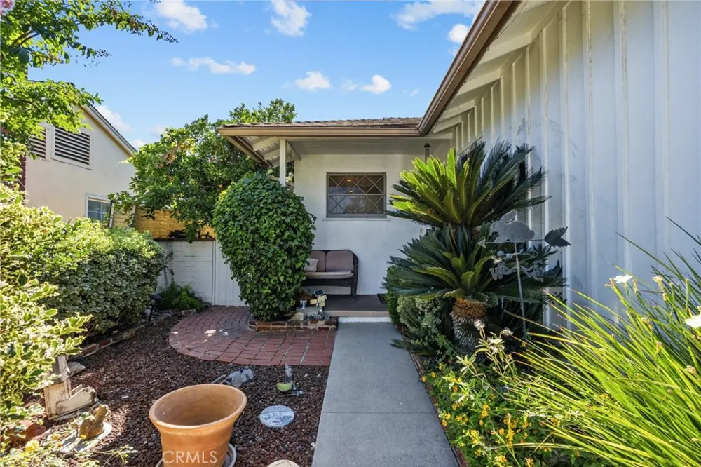 2641 Buena Vista Street Burbank, CA 91504
