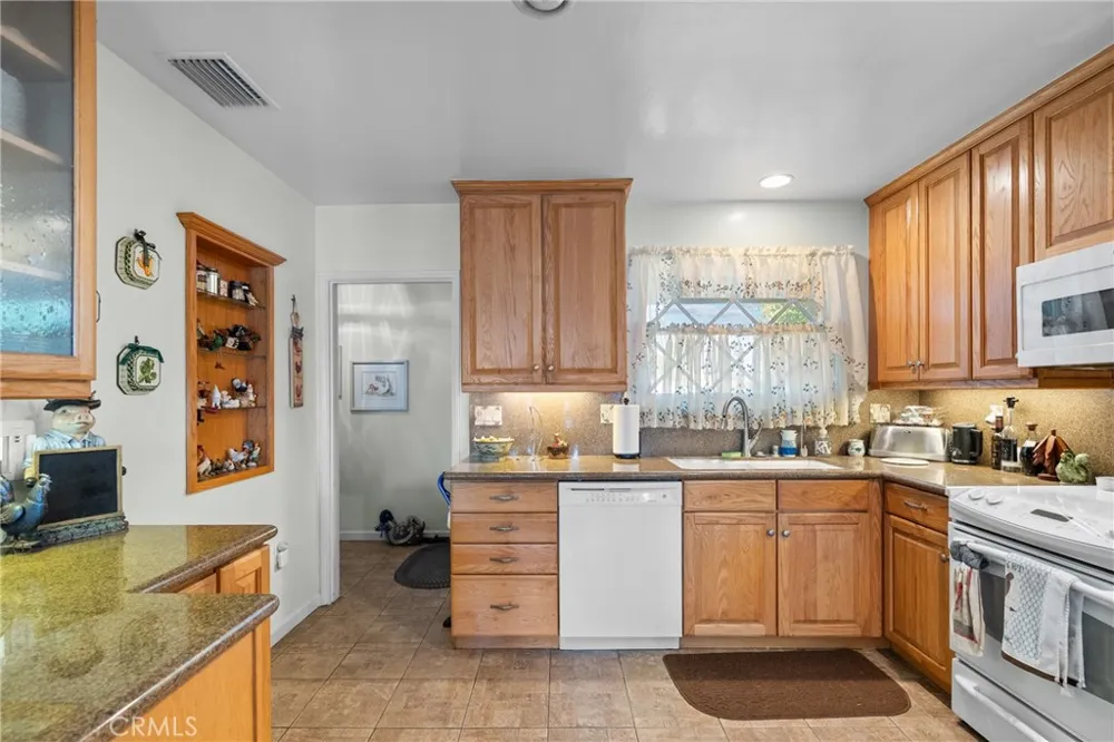 2641 Buena Vista Street Burbank, CA 91504