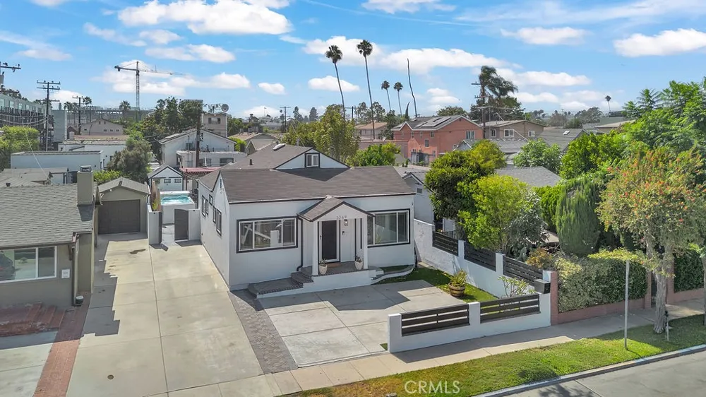 3269 Fay Los Angeles, CA 90034