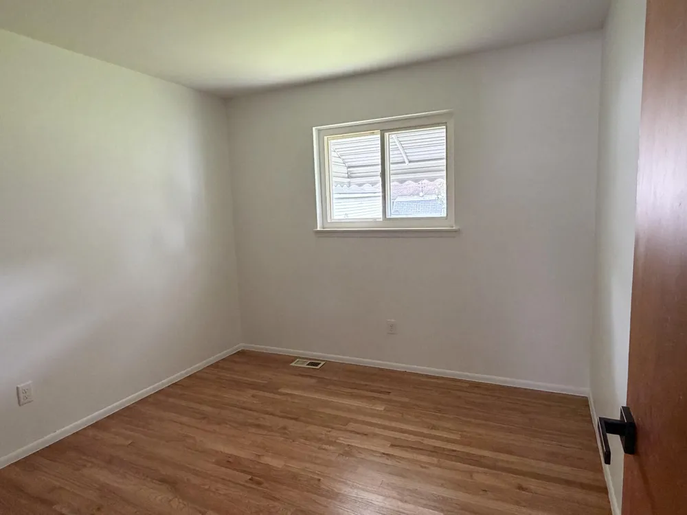 14165 Alexander Livonia, MI 48154