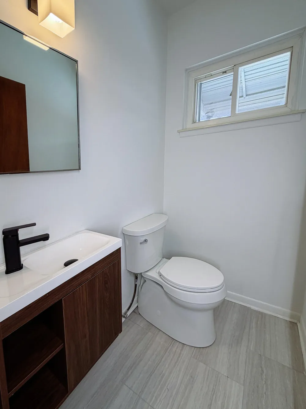 14165 Alexander Livonia, MI 48154