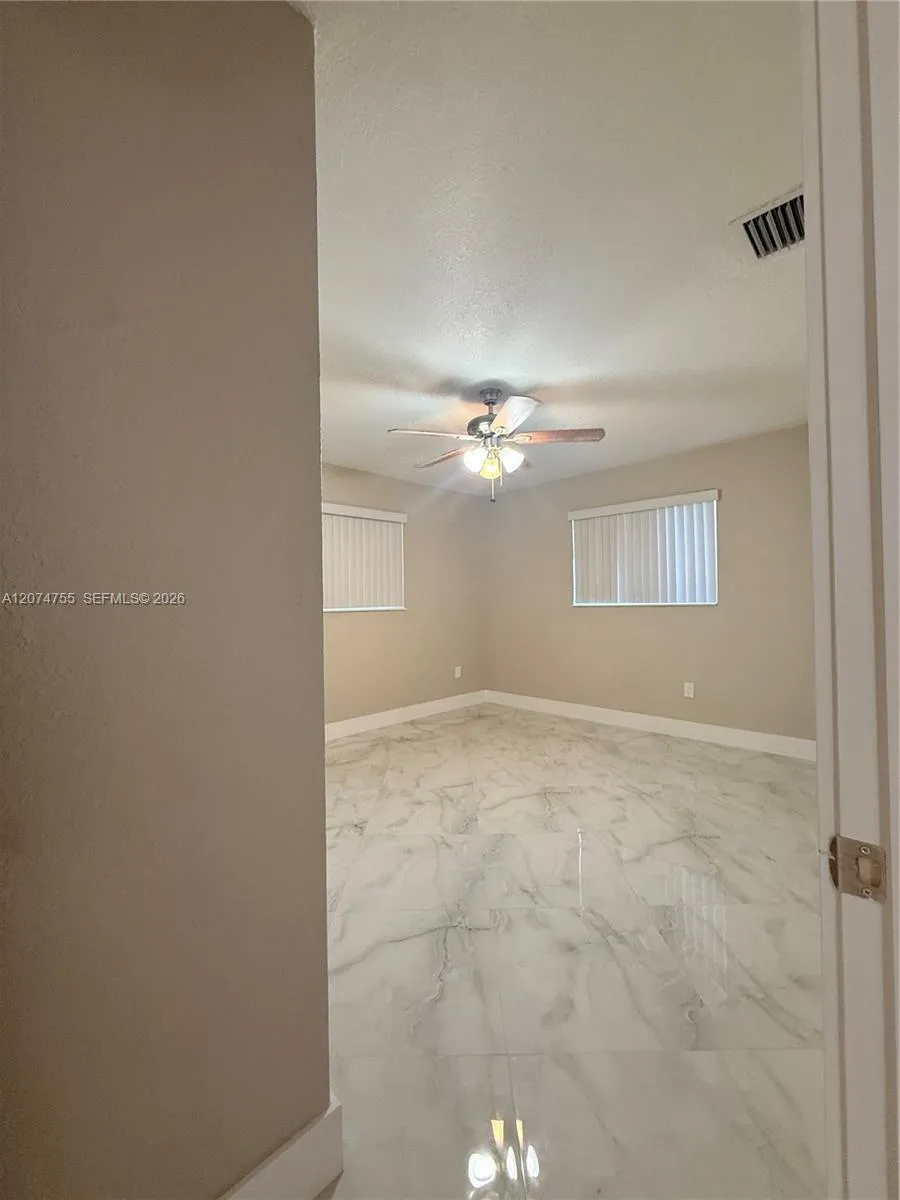 336 NW 53rd St #2 Miami, FL 33127