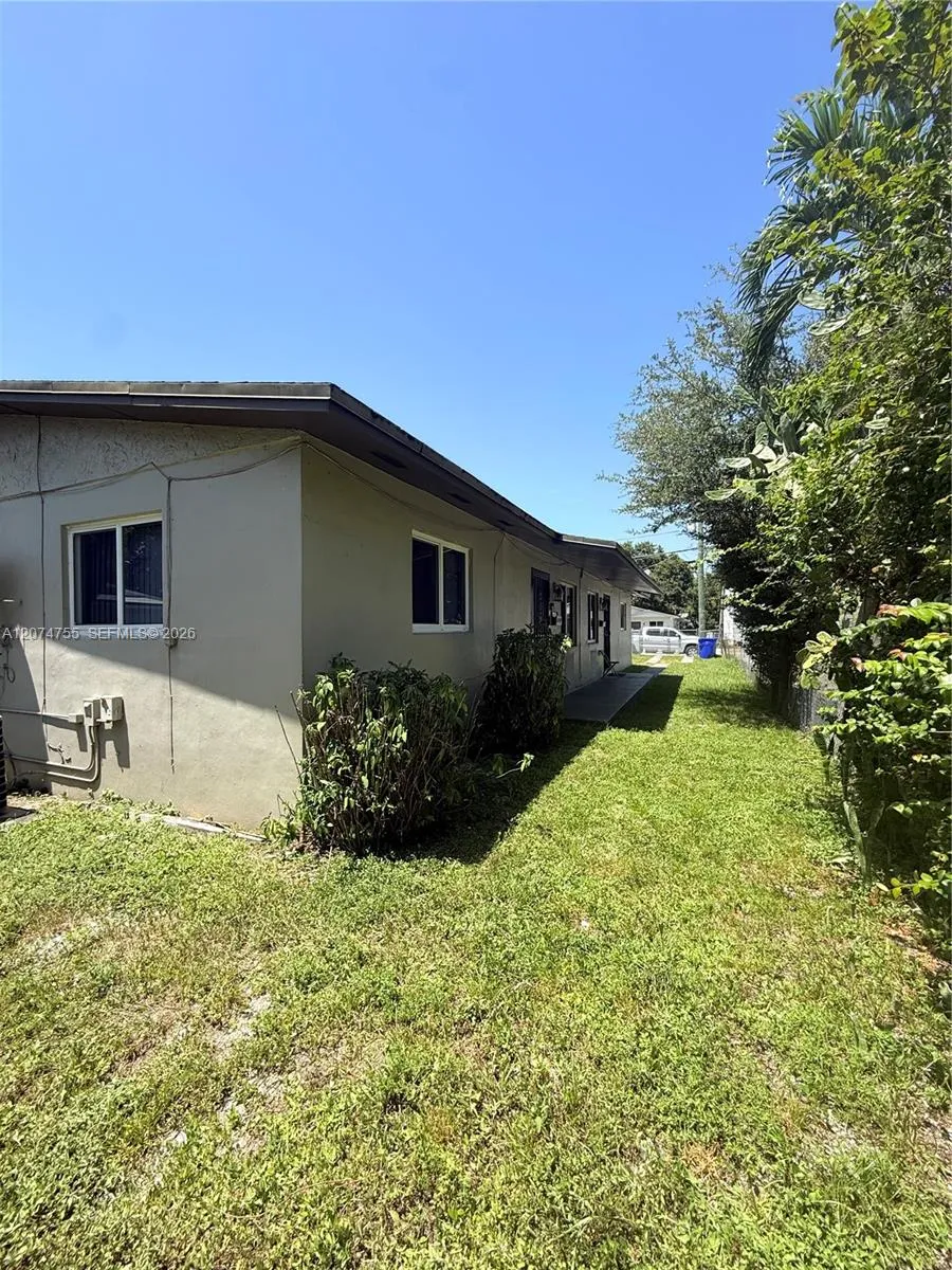 336 NW 53rd St #2 Miami, FL 33127