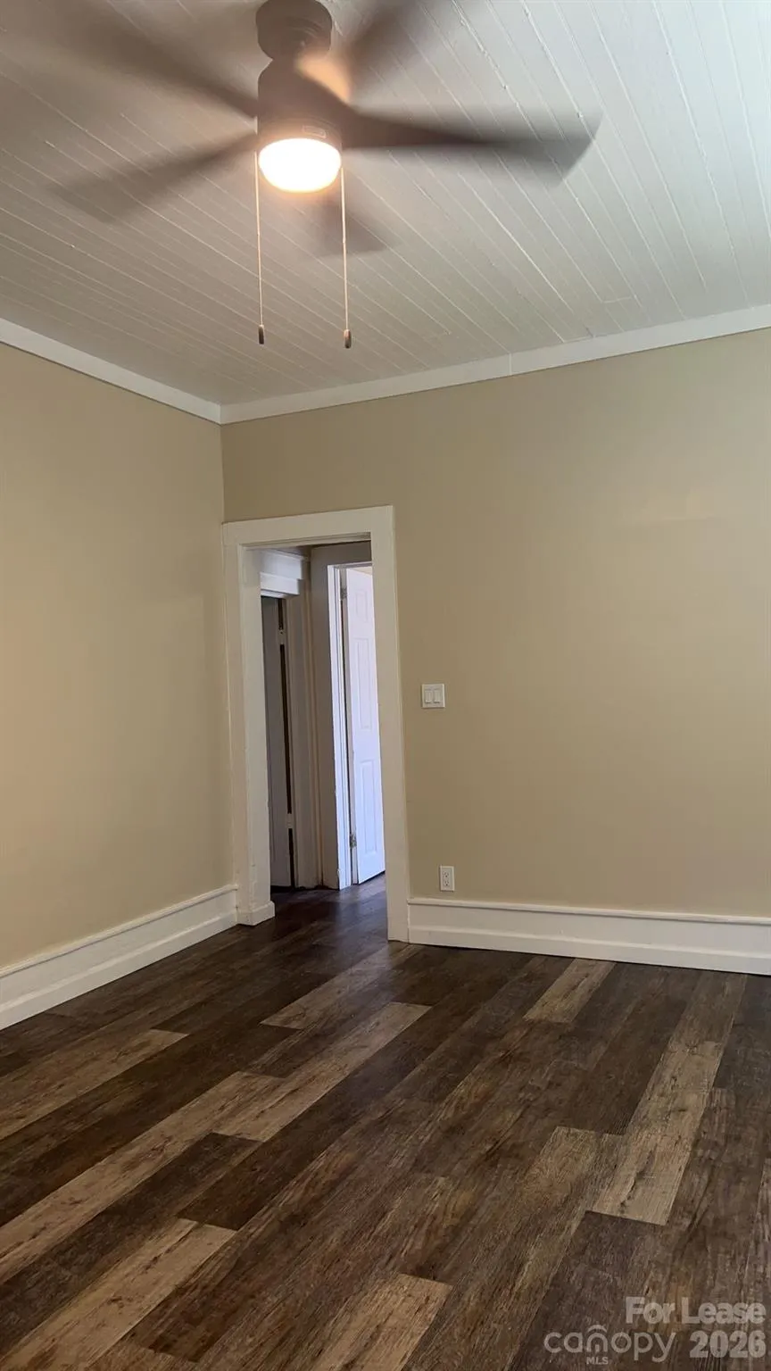 201 E 3rd Avenue Gastonia, NC 28052
