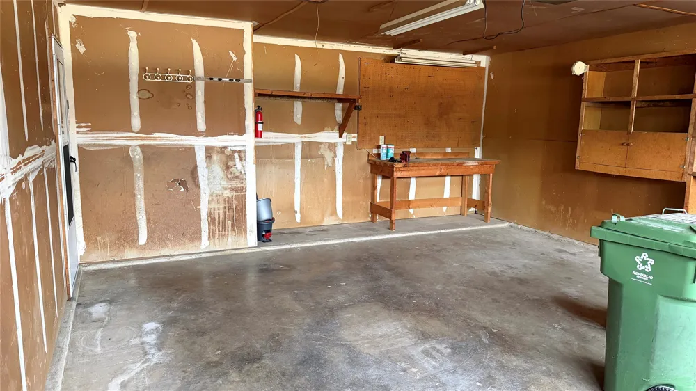 3832 Mulberry Lane Bedford, TX 76021