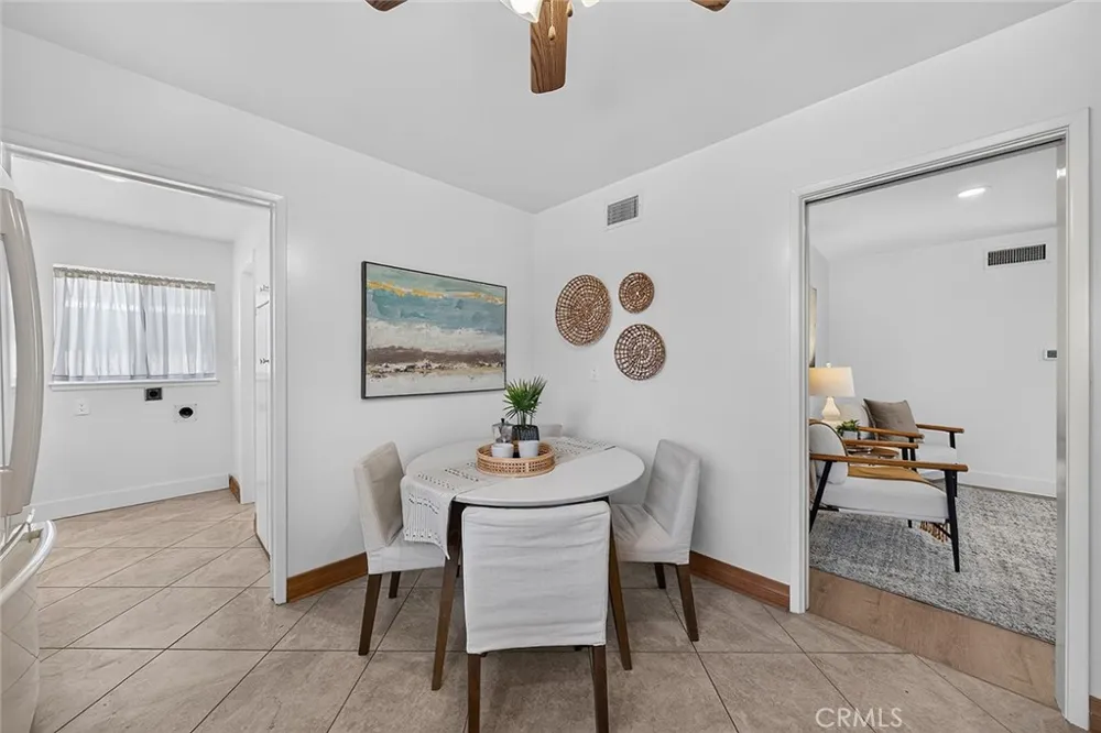 6131 E Benmore Long Beach, CA 90815