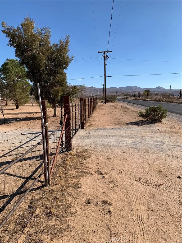 11921 Milpas Drive Apple Valley, CA 92308