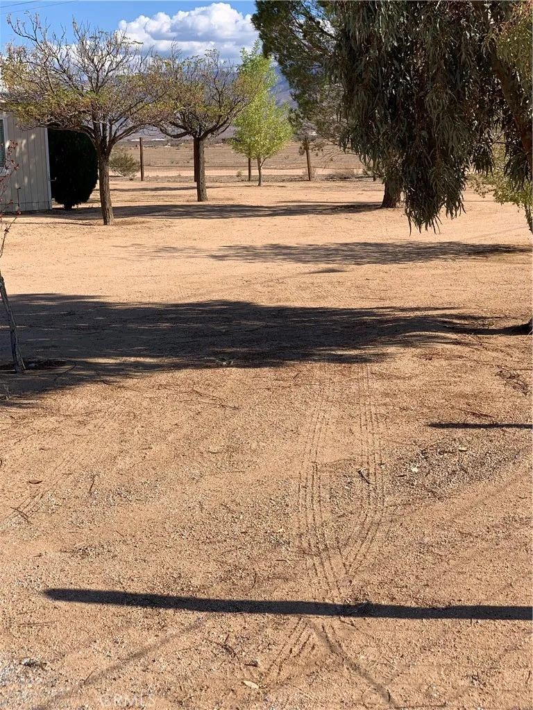 11921 Milpas Drive Apple Valley, CA 92308