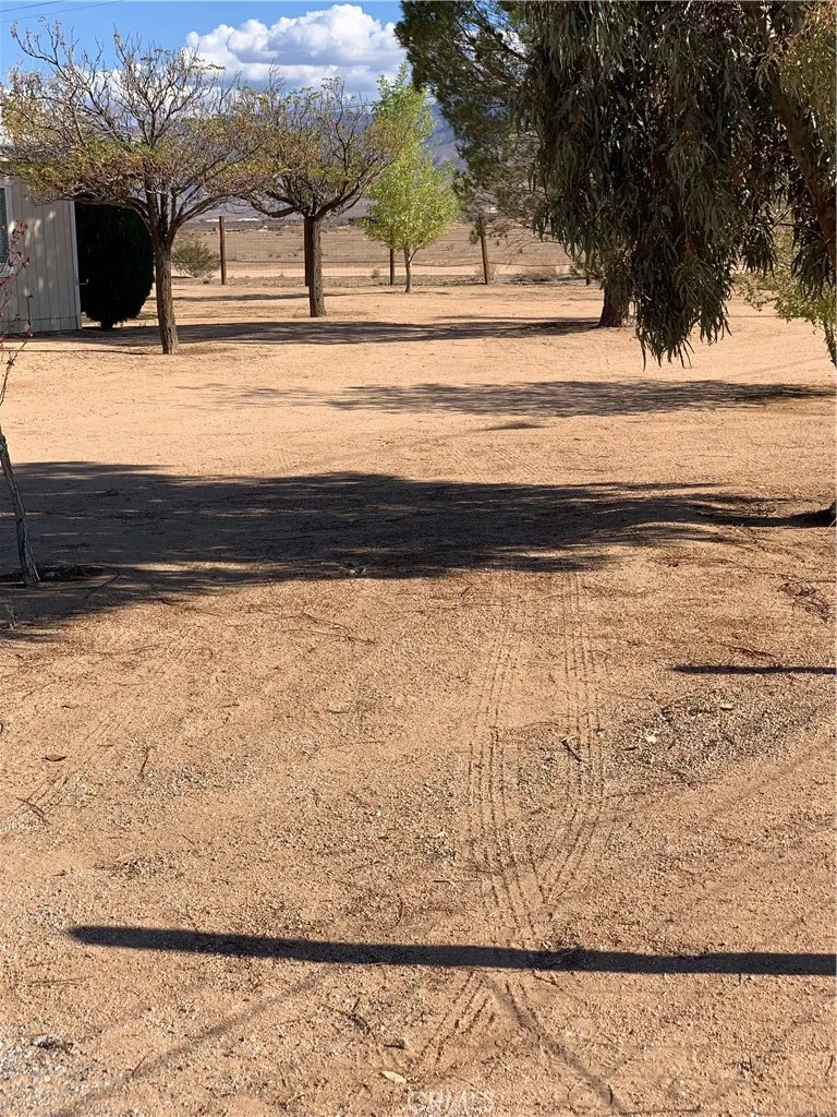11921 Milpas Drive Apple Valley, CA 92308