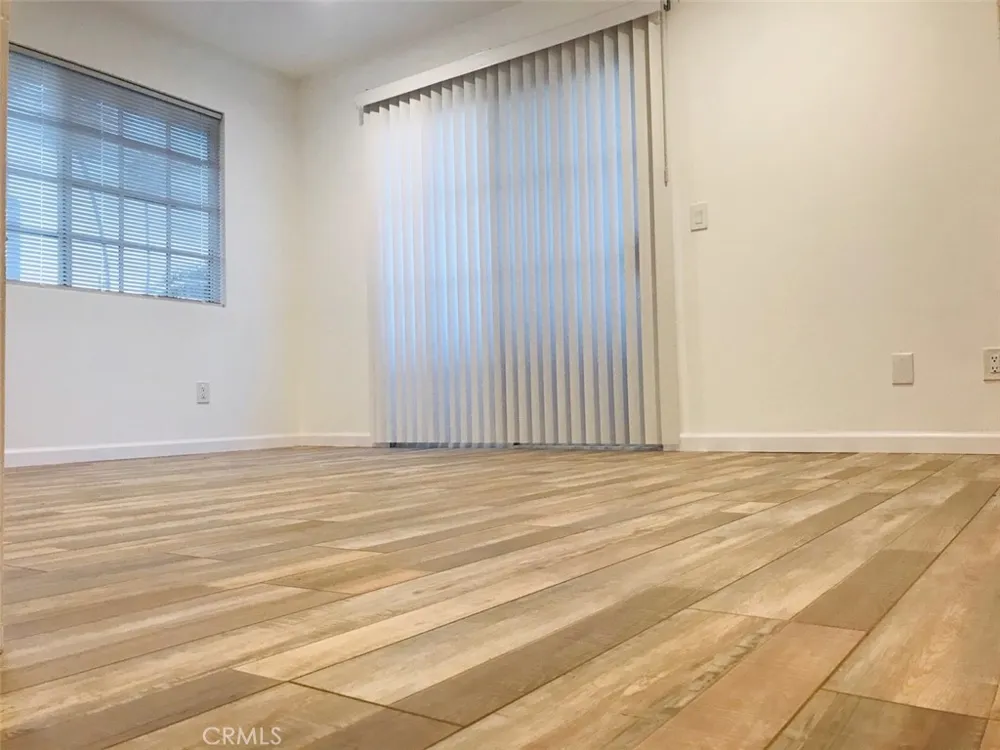 14253 Gilmore Street #A Van Nuys, CA 91401