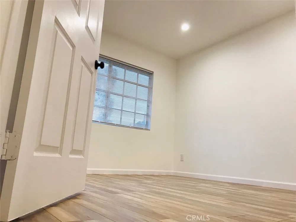 14253 Gilmore Street #A Van Nuys, CA 91401