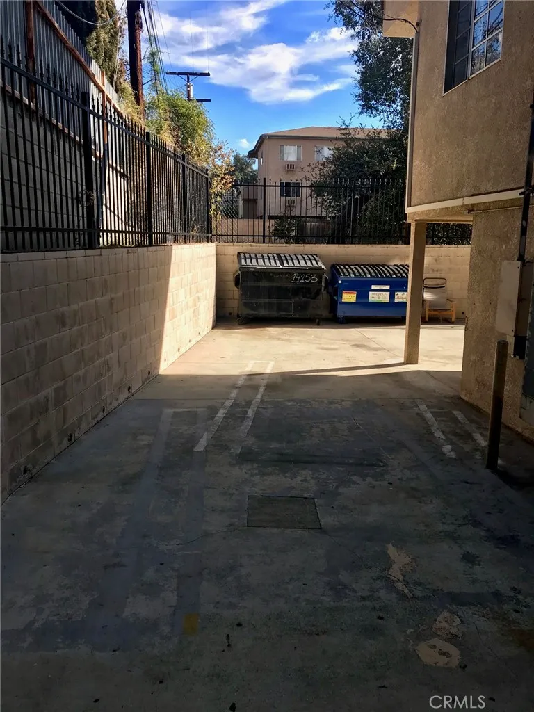 14253 Gilmore Street #A Van Nuys, CA 91401