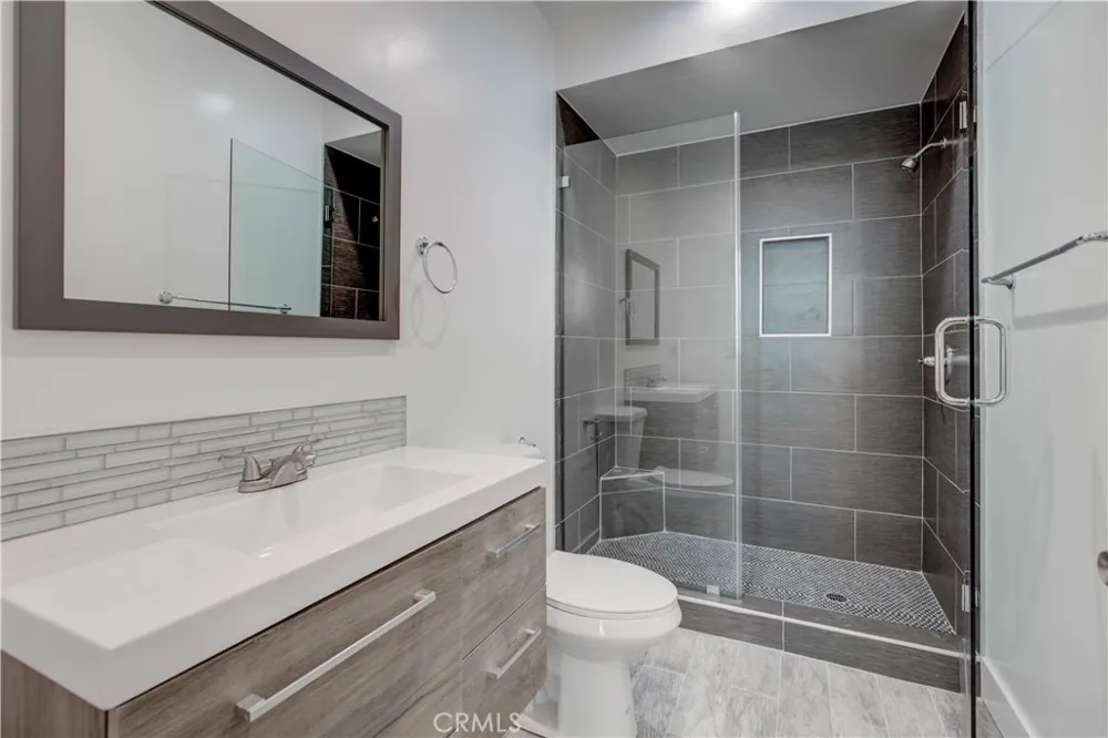 3626 S Cimarron Street Los Angeles, CA 90018