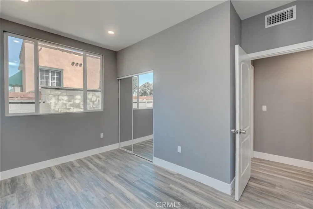 3626 S Cimarron Street Los Angeles, CA 90018