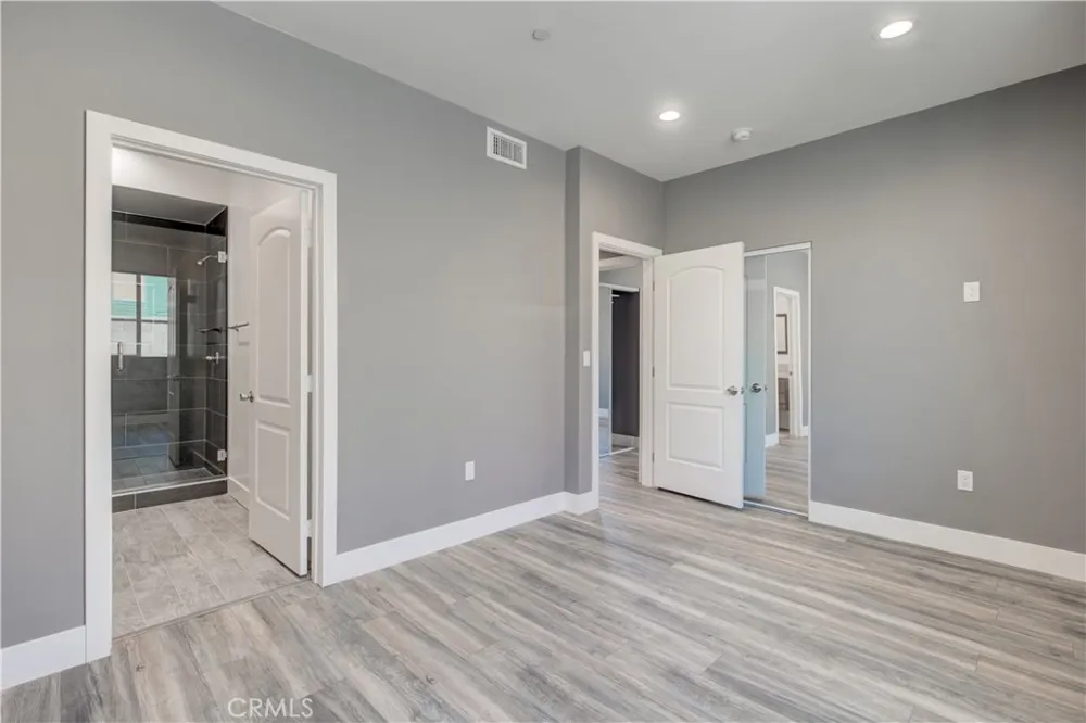3626 S Cimarron Street Los Angeles, CA 90018