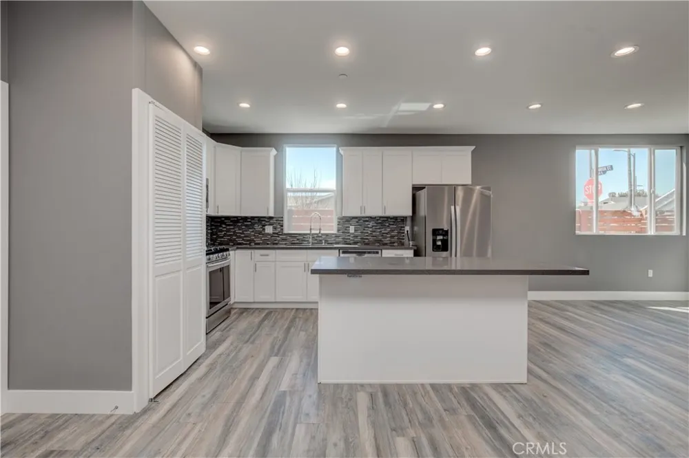 3626 S Cimarron Street Los Angeles, CA 90018