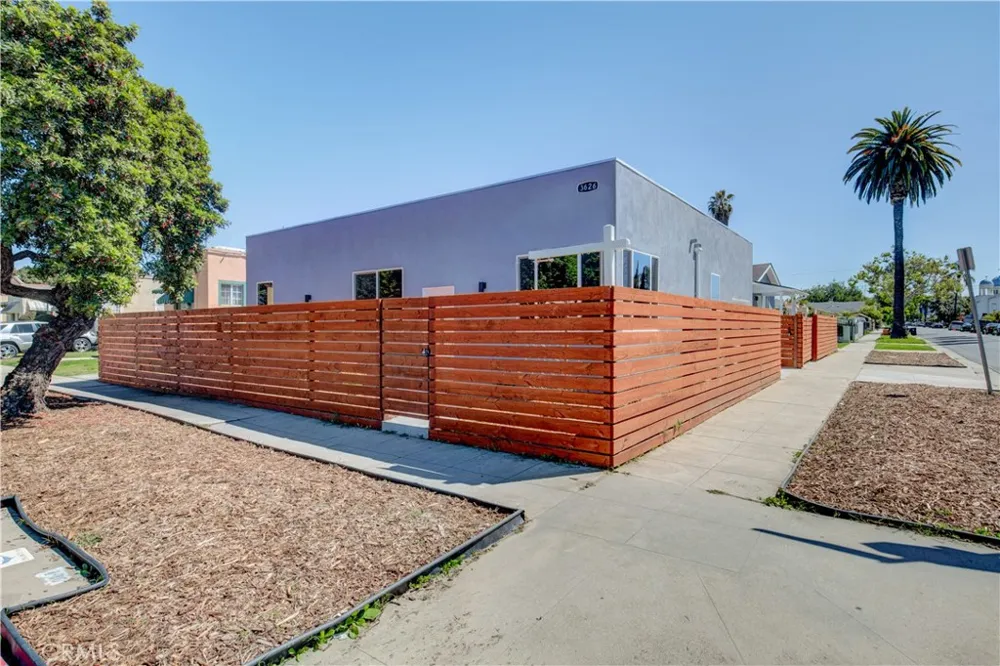 3626 S Cimarron Street Los Angeles, CA 90018