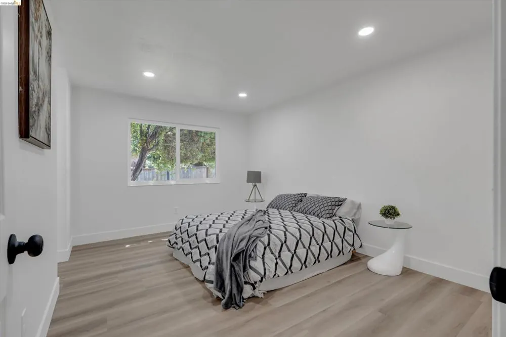 304 Huntington Dr Antioch, CA 94509