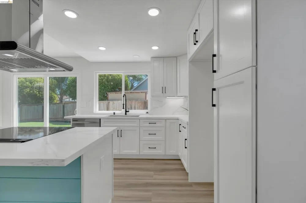304 Huntington Dr Antioch, CA 94509