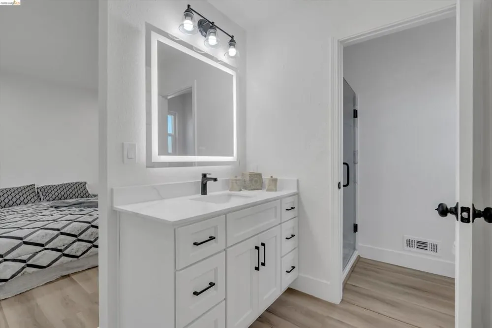 304 Huntington Dr Antioch, CA 94509