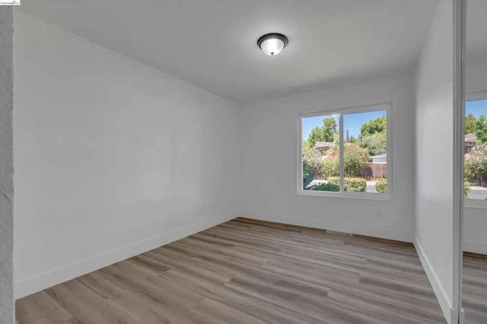 304 Huntington Dr Antioch, CA 94509