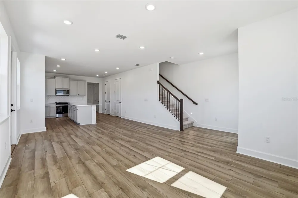 2015 AMELIA BAY PLACE Valrico, FL 33596