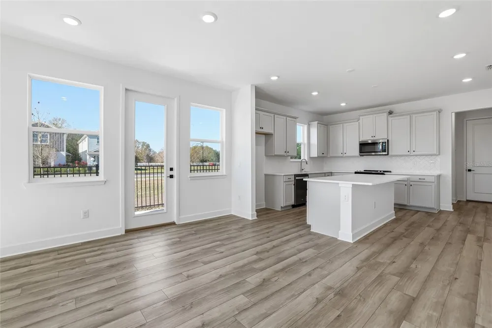2015 AMELIA BAY PLACE Valrico, FL 33596