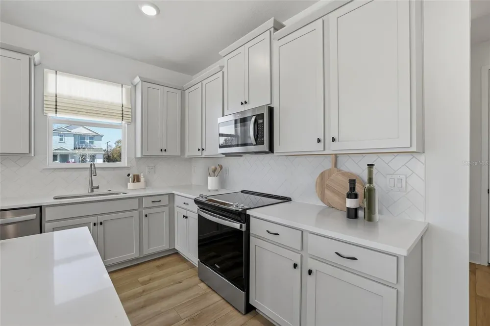 2015 AMELIA BAY PLACE Valrico, FL 33596