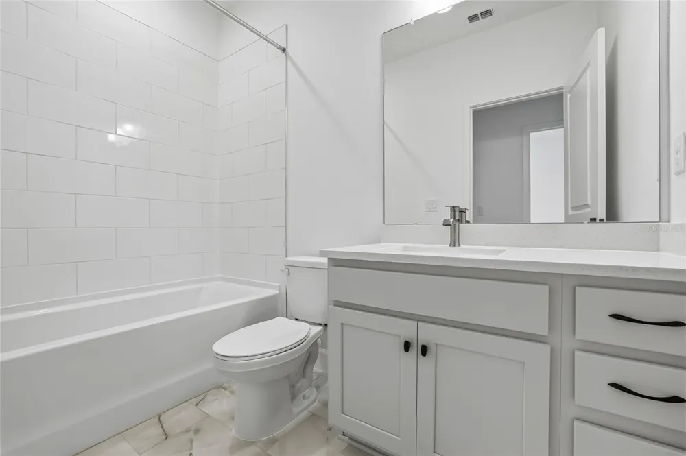 2015 AMELIA BAY PLACE Valrico, FL 33596