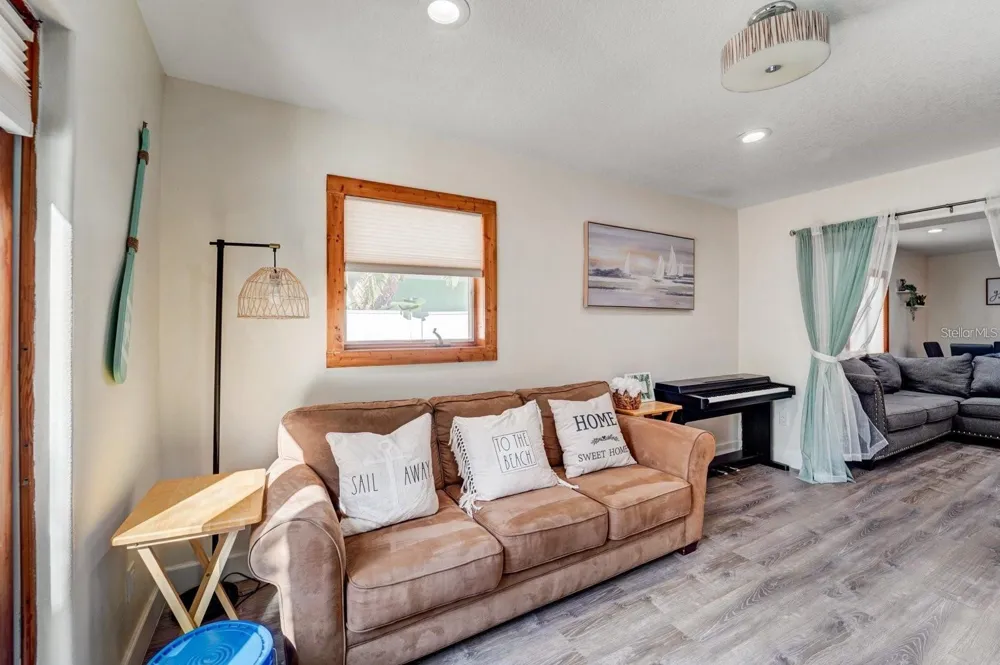 2598 WOOD STREET Sarasota, FL 34237