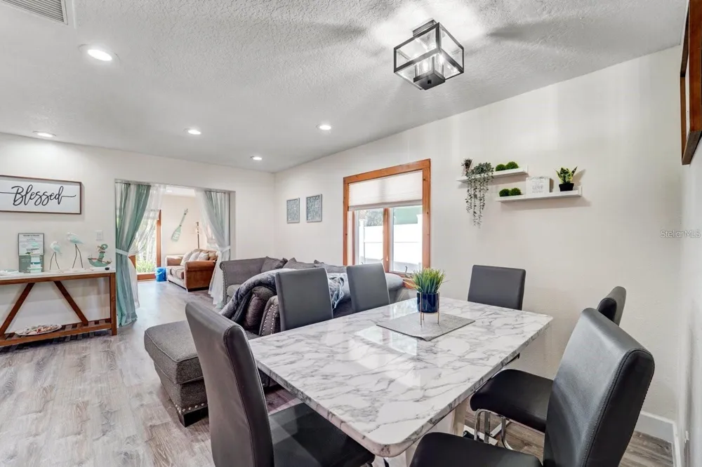 2598 WOOD STREET Sarasota, FL 34237