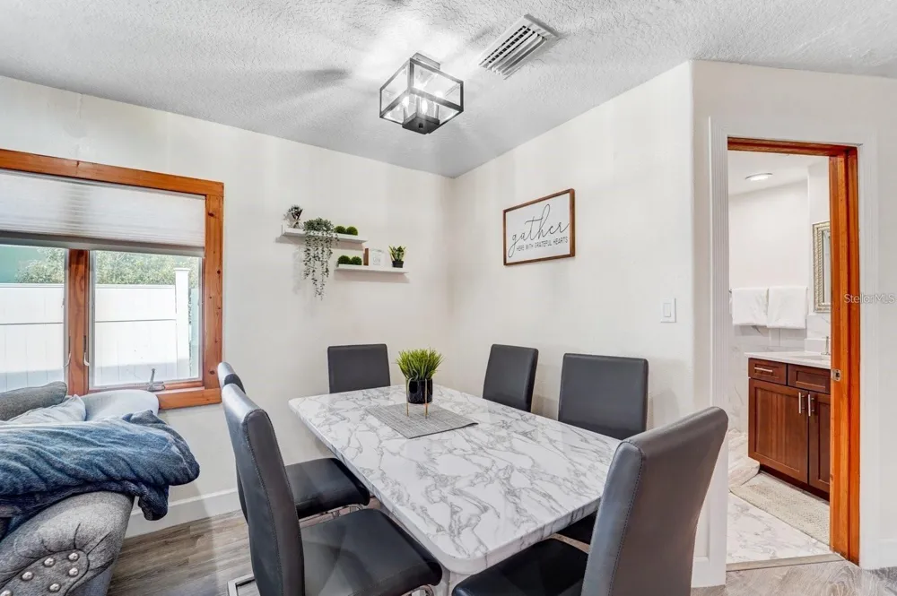 2598 WOOD STREET Sarasota, FL 34237